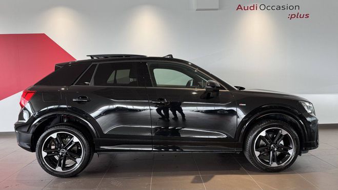 Audi Q2 35 TFSI 150 S tronic 7 S line NOIR MYTHIC METALLISE de 2024