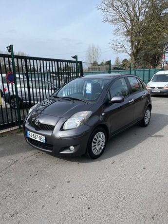 Voir détails -Toyota Yaris 90 D-4D Millenium 5p à Waziers (59)