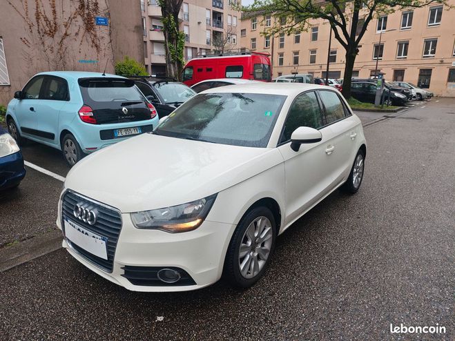 Audi A1 1.6 tdi 105ch ambition 5p Blanc de 2013