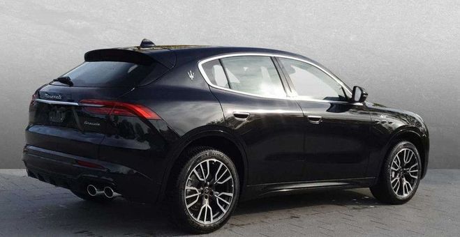 Maserati Grecale L4 300 ch Hybride GT * noir de 2023