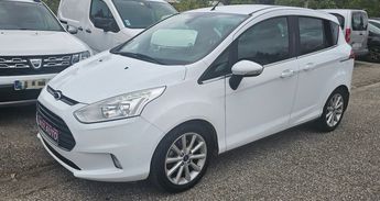  Voir détails -Ford B Max 1.4 90ch titanium 2015 82.000kms GPS CAM à Martigues (13)