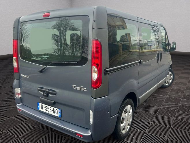 Renault Trafic II Passenger Expression 9 PLACES + GPS 6 Gris de 2011