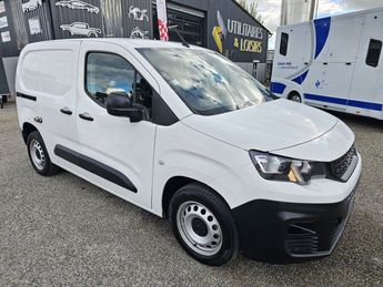  Voir détails -Peugeot Partner STANDARD 1000KG BLUEHDI 100CH S&S ASPHAL à Montauban (82)