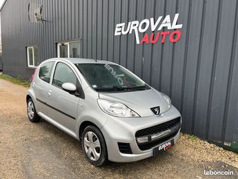  Voir détails -Peugeot 107 1.0 68ch trendy à Fontenay-sur-Eure (28)