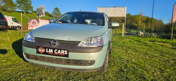  Voir détails -Opel Corsa B EDITION 2000 Sport à Thiers (63)