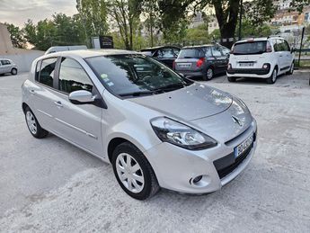  Voir détails -Renault Clio III EXPRESSION CLIM EURO 4 1.5 DCI 85 EC à  Les Pennes-Mirabeau (13)