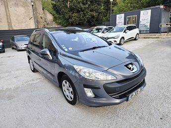  Voir détails -Peugeot 308 SW Confort Pack 1.6 HDI 90CH BLUE LION à  Les Pennes-Mirabeau (13)