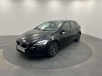  Voir détails -Volvo V40 BUSINESS D2 AdBlue 120 ch Geartronic 6 à Quimper (29)