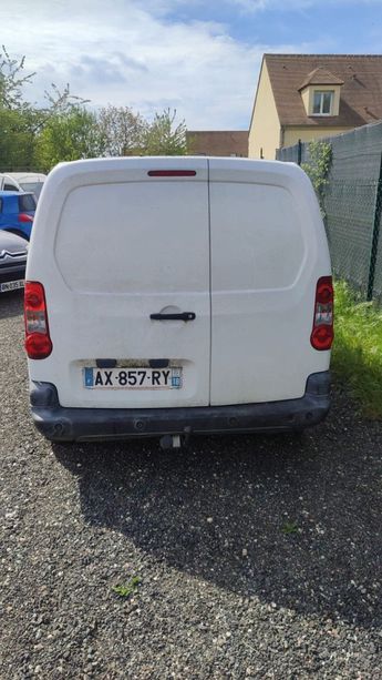  Voir détails -Peugeot Partner 1.6 HDI 16V 90cv à Gargenville (78)