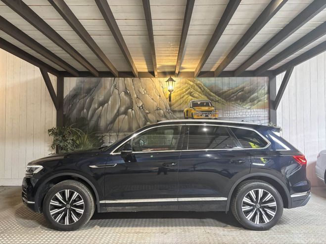 Volkswagen Touareg 3.0 TSI E-HYBRID 381 CV ELEGANCE TIPTRON Bleu de 2021