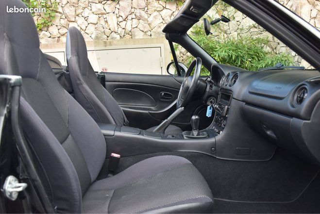 Mazda MX5 5 NBFL 1.6 110ch phase 2 Noir de 2002