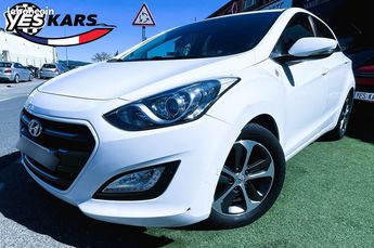  Voir détails -Hyundai I30 II 1.6 CRDi 110ch Blue Drive EA Sports 5 à Saint-Maximin-la-Sainte-Baume (83)