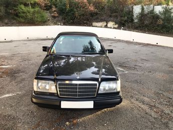  Voir détails -Mercedes 220 2.2i - 16V serie limite Sportline à Aix-en-Provence (13)