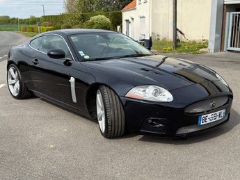  Voir détails -Jaguar XKR R Portfolio 4,2L à Bois-Grenier (59)