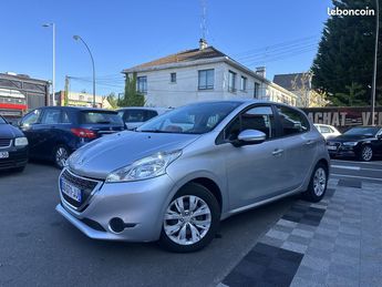  Voir détails -Peugeot 208 1.4 HDI FAP ACTIVE 5P à Morsang-sur-Orge (91)