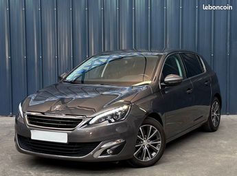  Voir détails -Peugeot 308 1.2 Allure 110ch Courroie ok -Camra de  à Halluin (59)