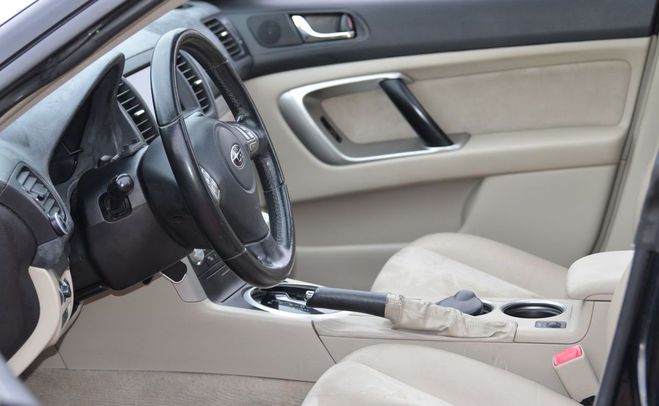 Subaru Outback BVA 2.5 essence GPL  de 2009