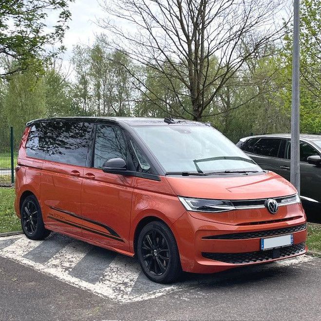 Volkswagen Multivan T7 LIMTED EDITION 218 HYBRIDE ORANGE ET NOIR de 2023