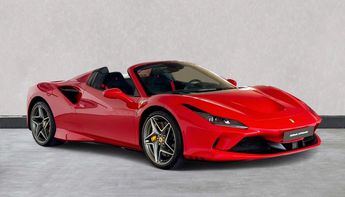  Voir détails -Ferrari F8 Tributo Carbon à Sainte-Genevive-des-Bois (91)