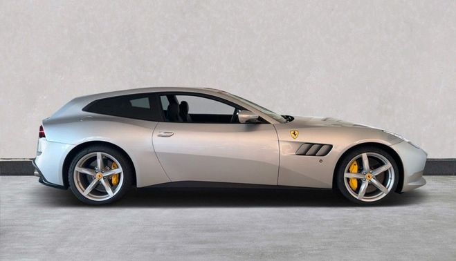 Ferrari GTC4 Lusso   de 2019