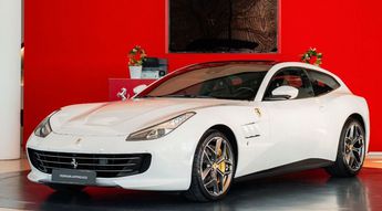  Voir détails -Ferrari GTC4 Lusso  à Sainte-Genevive-des-Bois (91)