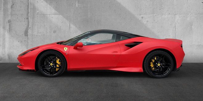 Ferrari F8 Tributo Opaco Matt-Lack full carbon  de 2020