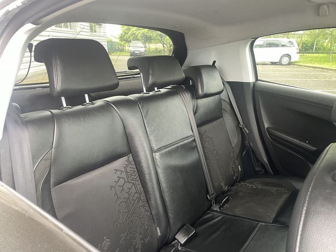 Peugeot 208 1.6 VTI FELINE 6CV 5P GRIS CLAIR  de 2014