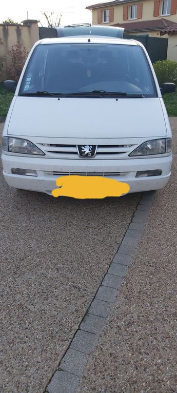  Voir détails -Peugeot 806 HDI 2 LITRES DIESEL 7 PLACES à Saint-Germain-sur-l'Arbresle (69)