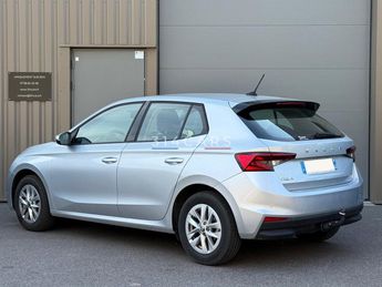  Voir détails -Skoda Fabia 1.0 TSI - 95 IV BERLINE Ambition à Roanne (42)