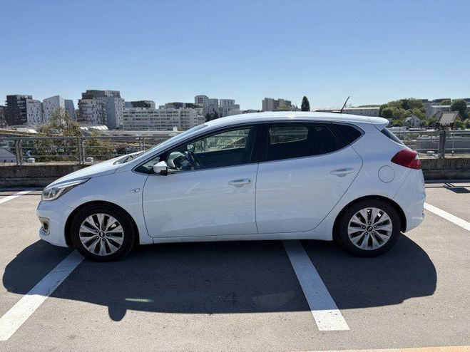 Kia Ceed d 1.6 CRDI 136CH ISG ACTIVE BUSINESS Blanc de 2016