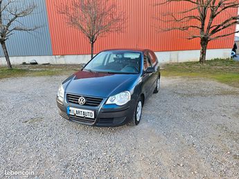 Voir détails -Volkswagen Polo VW 1.2 70CH Trendline Trs Bon Etat... à Rodez (12)