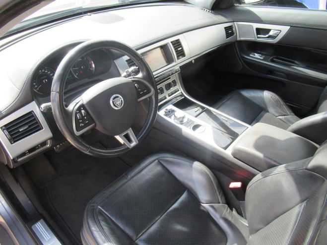 Jaguar XF Sportbrake 3.0 V6 D 240CH BRITISH EDITIO Gris Fonce de 2014