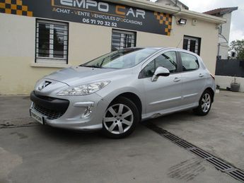  Voir détails -Peugeot 308 1.6 HDi 90ch BLUE LION Premium à Clamart (92)