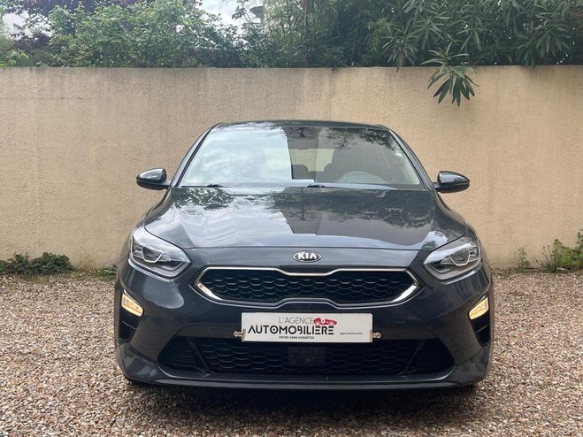 Kia Ceed d Ceed 5 1.4T 140 DCT7 SPI NAV TEC *GARA Gris de 2021
