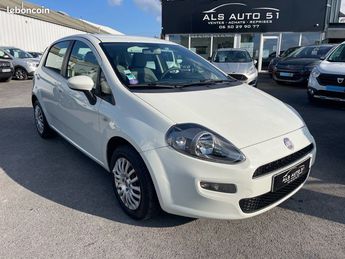  Voir détails -Fiat Punto 1.2 69 cv easy 5 portes à Reims (51)