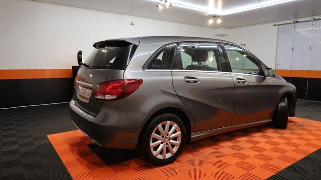 Mercedes Classe B 180 122CH INSPIRATION 7G-DCT Gris de 2015