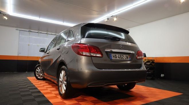 Mercedes Classe B 180 122CH INSPIRATION 7G-DCT Gris de 2015