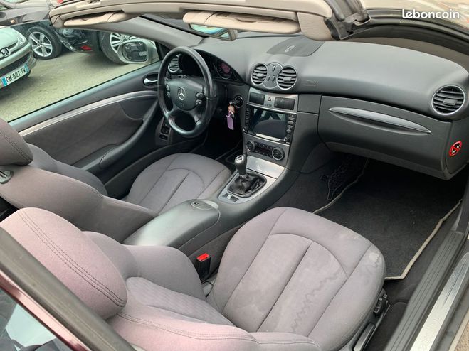 Mercedes Classe CLK Classe benz 200k cabriolet avant-garde b Autre de 2005
