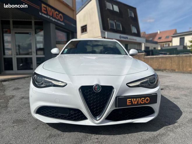 Alfa romeo Giulia 2.2 JTDM 180CH LUSSO Pack Hiver BVA Blanc de 2016