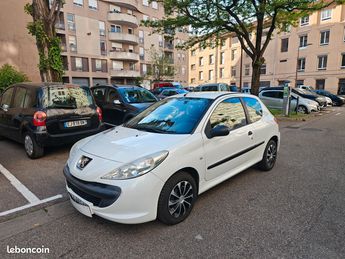  Voir détails -Peugeot 206 1.4 HDi Trendy 3p à Grenoble (38)