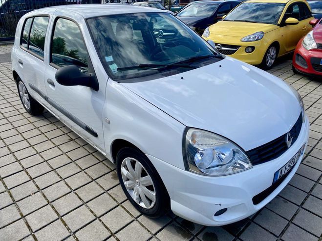 Renault Clio 1.2i - 8V Blanc Métallisé de 2009