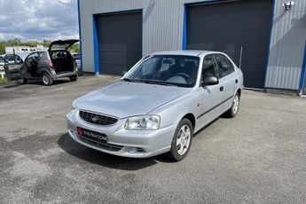  Voir détails -Hyundai Accent 1.5 CDRi BERLINE Confort GARANTIE 12 MOI à Crottet (01)