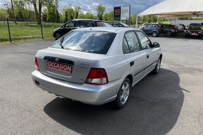 Hyundai Accent 1.5 CDRi BERLINE Confort GARANTIE 12 MOI GRIS CLAIR de 2002