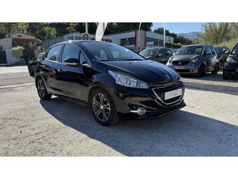 Voir détails -Peugeot 208 1.6 VTi 16V 120cv Allure à  La Colle-sur-Loup (06)