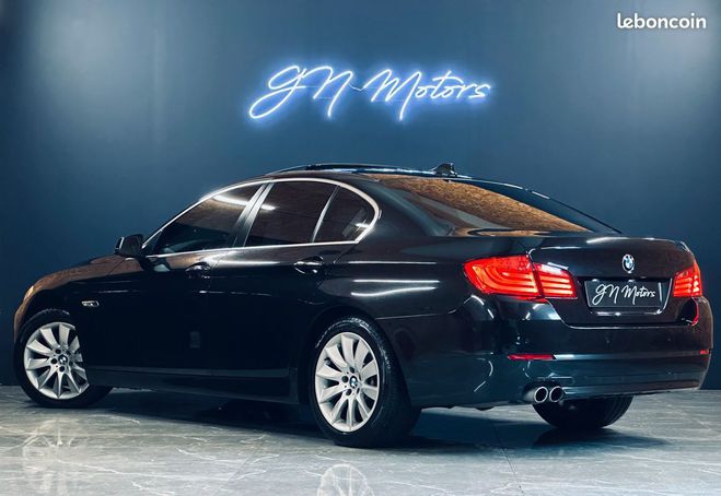 BMW Serie 5 525dA 204ch Garantie 12mois Entretien à  Noir de 2011