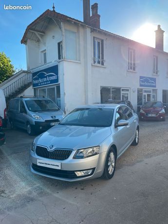  Voir détails -Skoda Octavia 1.2 TSI 105 Active à  La Chapelle-de-Guinchay (71)