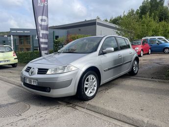 Voir détails -Renault Megane II 1.9 DCI 120CV à Darntal (76)