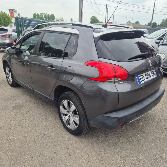 Peugeot 2008 (2) 1.6 BLUEHDI 75 STYLE SUV Gris foncé de 2016