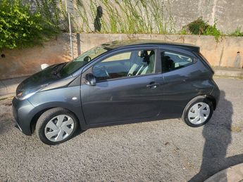  Voir détails -Toyota Aygo 1.0 VVT-I 69CH X-PLAY 3P à Nice (06)