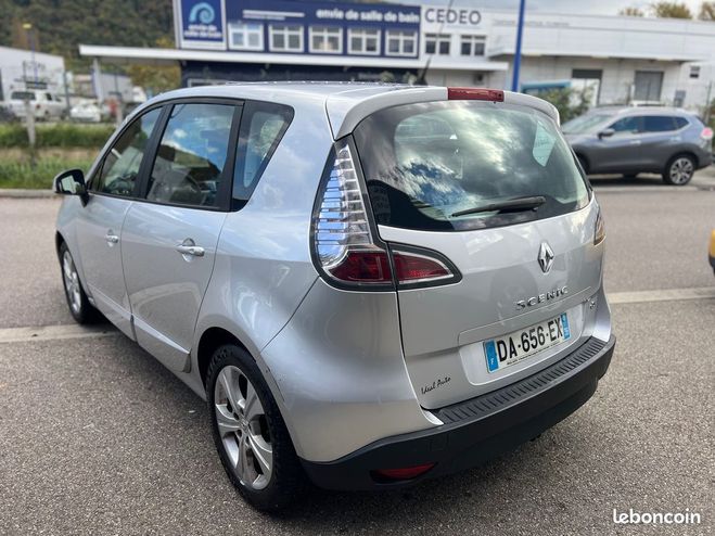 Renault Scenic III (3) 1.5 dCi 95 Authentiqu Gris de 2013